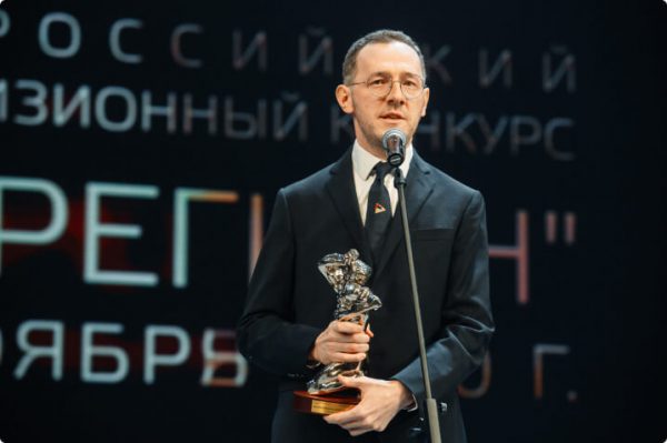 Владимир Раевский — Журналист и телеведущий